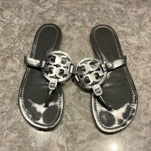 NEW TORY BURCH SILVER Metallic Miller Sandals